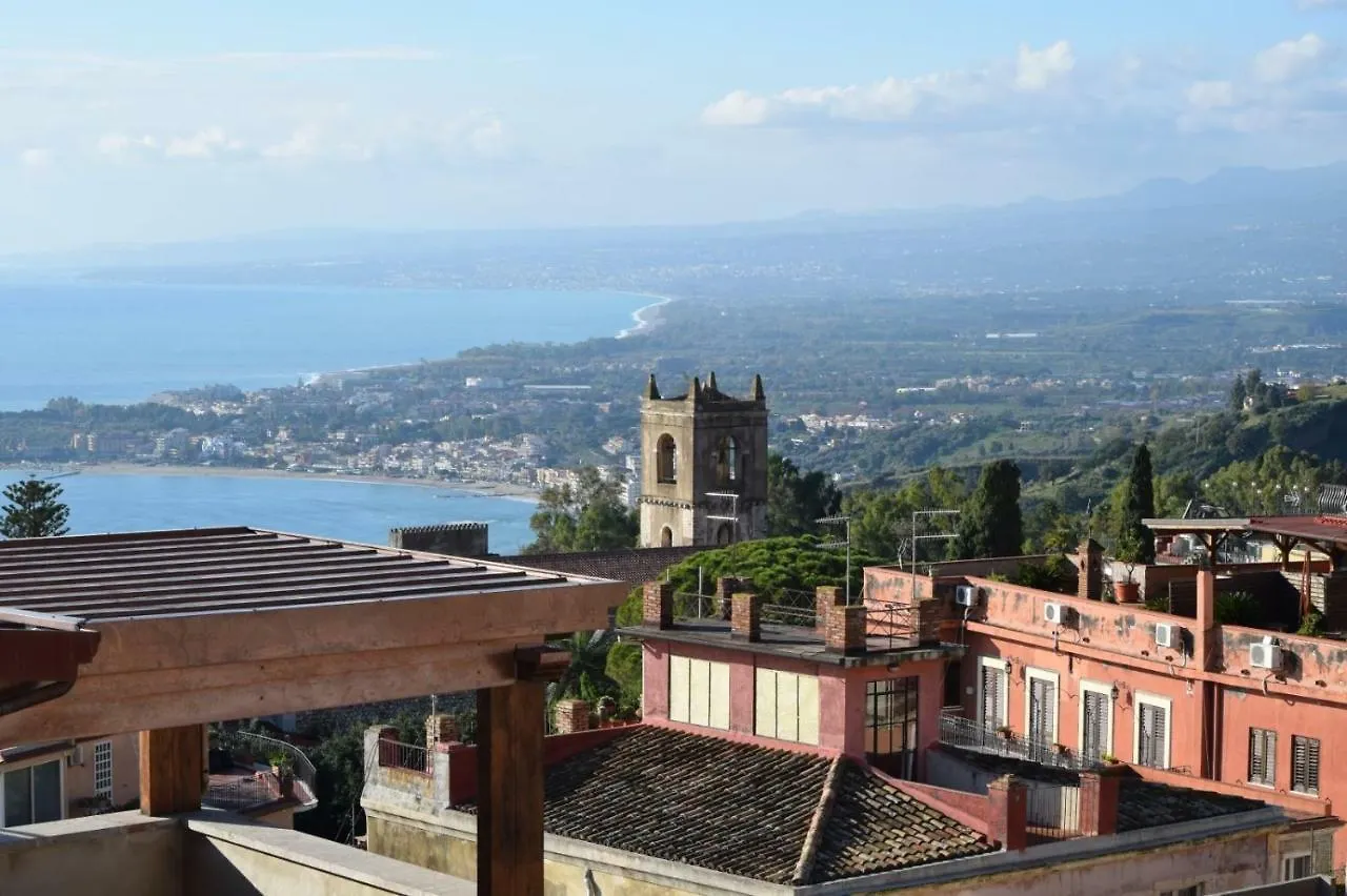 Taormina Al Bacio Apartment Italy