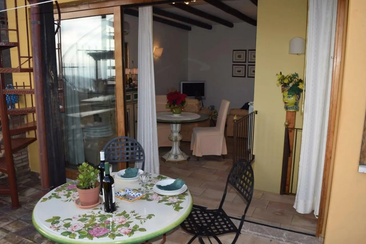 Taormina Al Bacio Apartment Italy